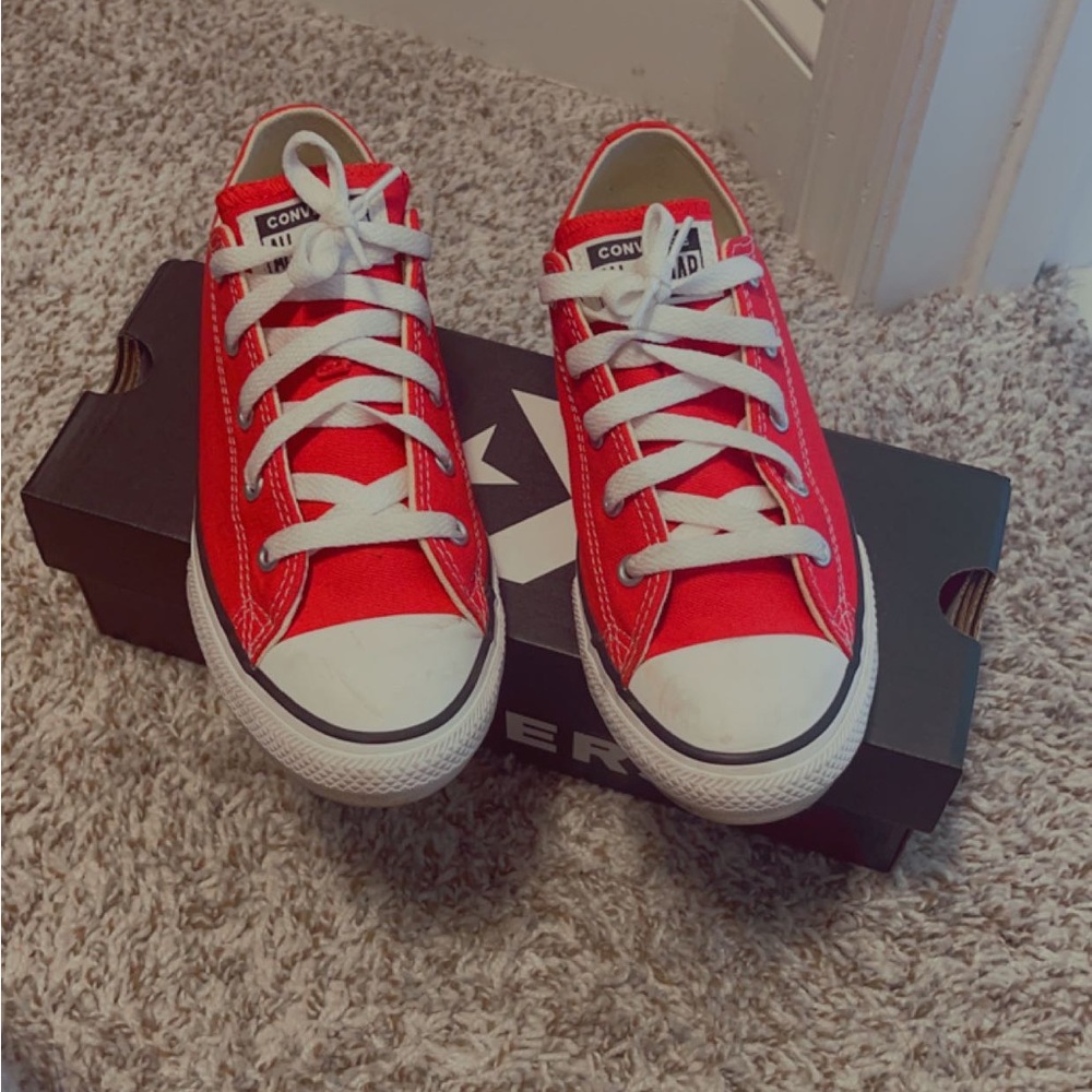 Converse - Picture 2 of 2